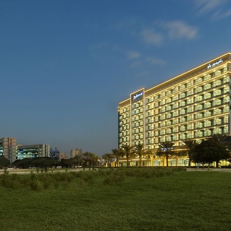 Radisson Blu Hotel Apartment Dubai Silicon Oasis מראה חיצוני תמונה