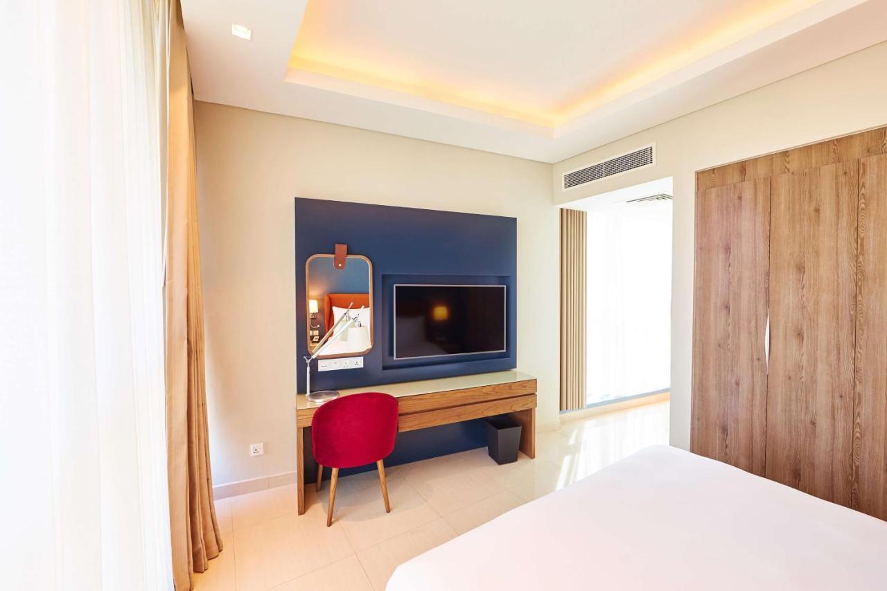 Radisson Blu Hotel Apartment Dubai Silicon Oasis מראה חיצוני תמונה