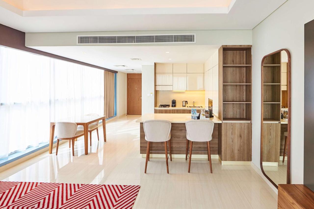 Radisson Blu Hotel Apartment Dubai Silicon Oasis מראה חיצוני תמונה